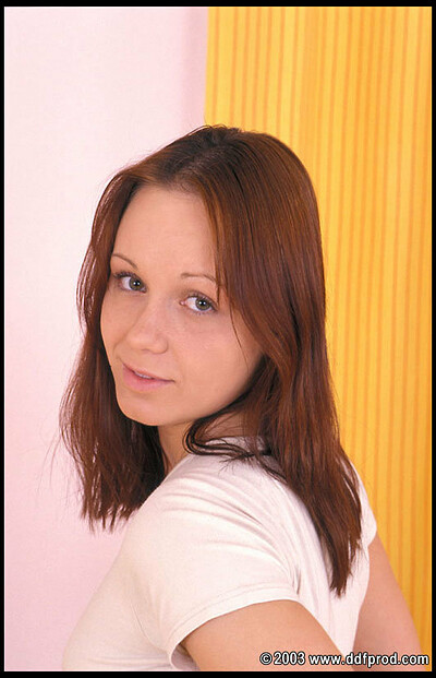 Александра, 20